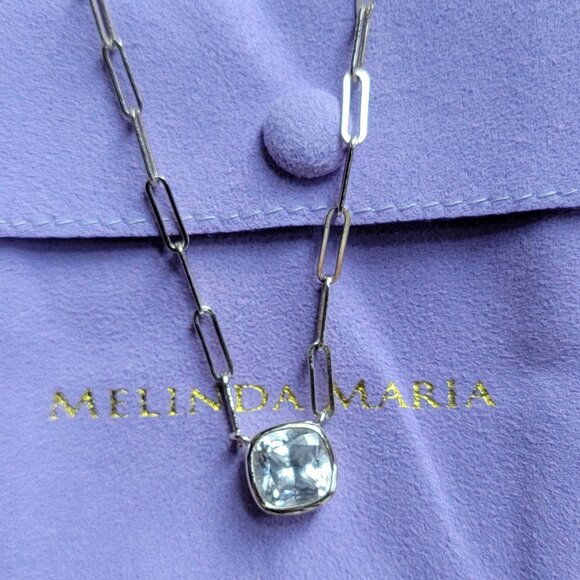 Melinda Maria Baby Samantha cushion cut/gold NEW - Picture 3 of 3